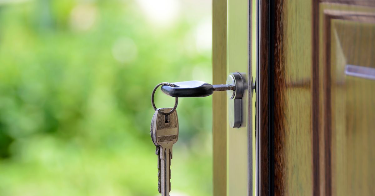 How to Spot and Avoid Locksmith Scams in New Windsor — Safe Hands Locksmiths