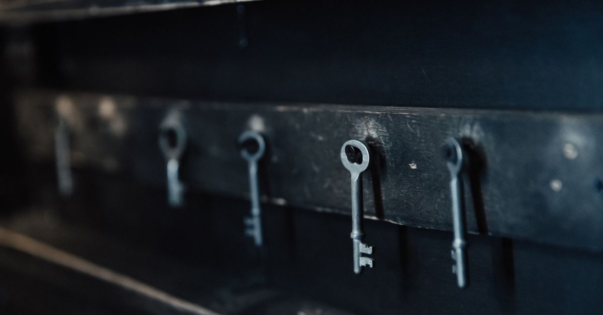 locksmith tools keys — Safe Hands Locksmiths