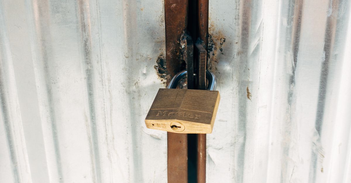 locksmith service technician — Safe Hands Locksmiths